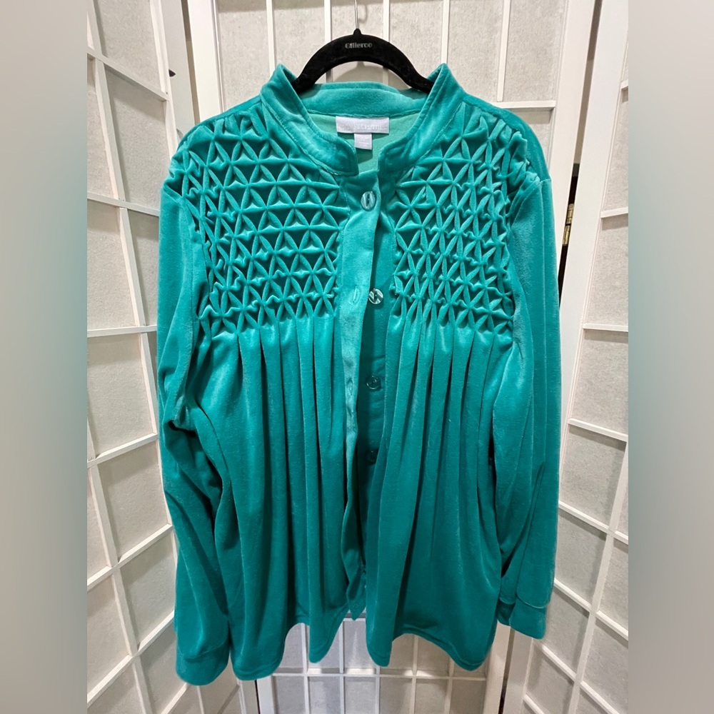 Velour Bed Jackets Teal/Aqua Pleated Plus size 1x Stretchy & Comfy NWOT